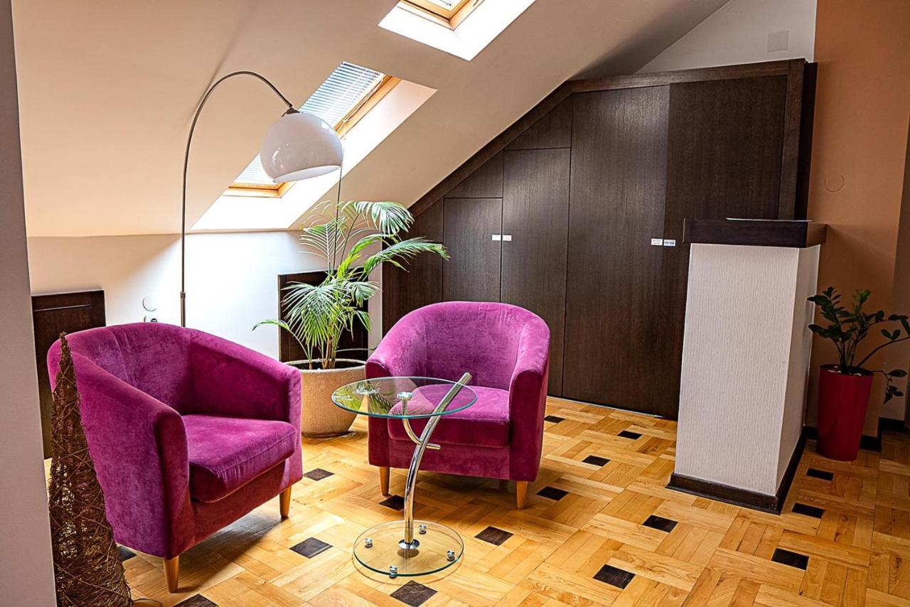 Pleasure Cair Apartments Ni المظهر الخارجي الصورة